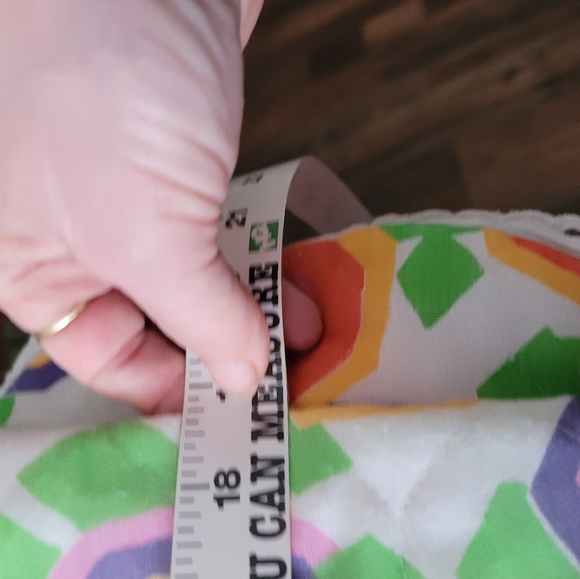 Table Linen - Picture 5 of 5